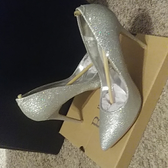 BellaMarie stilleto heels - Picture 2 of 4